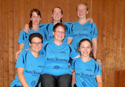 das Damenteam 2016/2017 (Michaela SchultheiÃƒÅ¸ nicht auf Bild)